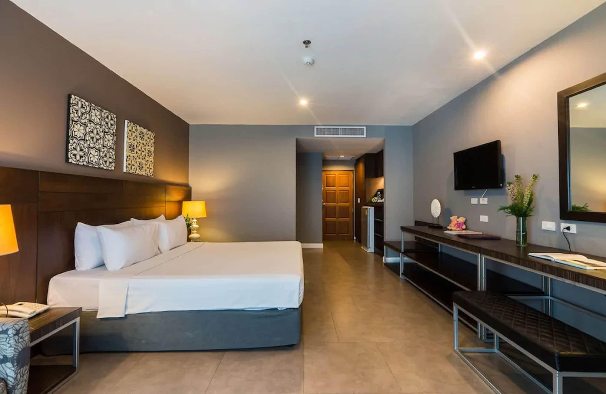 Sea Me Spring Tree Hotel (Adults Only) Pattaya Luaran gambar